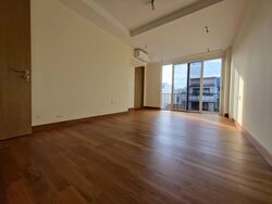 Opera Estate (D15), Terrace #598171211